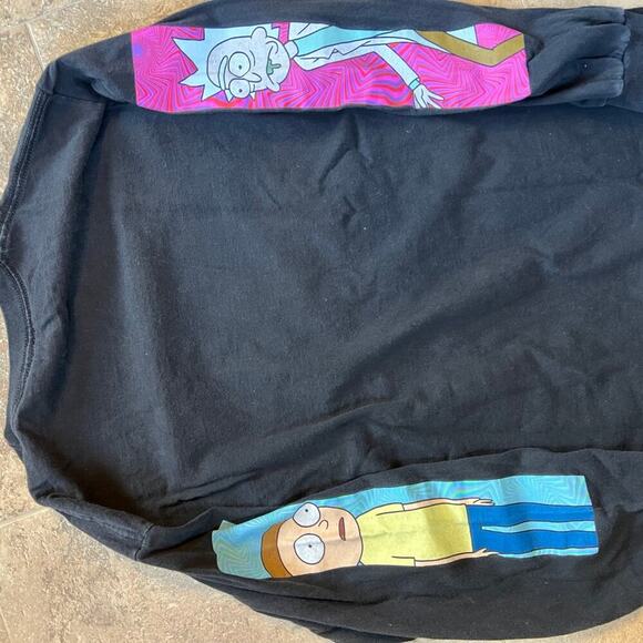 RICK & Morty long graphics on sleeves black T-shirt, women's size M - Picture 6 of 8